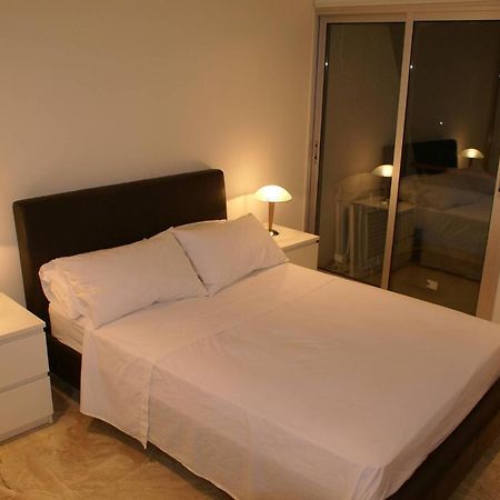 Amathusia Beach Apartment Лімасол Екстер'єр фото